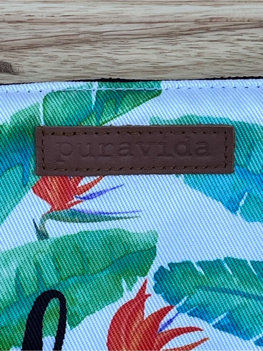 Pura Vida Aloha Beaches Generous Size Top Zippered Pouch Tropical Palm Trees EUC